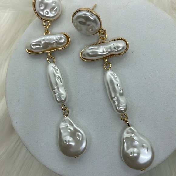 Zara Pearl Drop Earrings - Picture 6 of 8